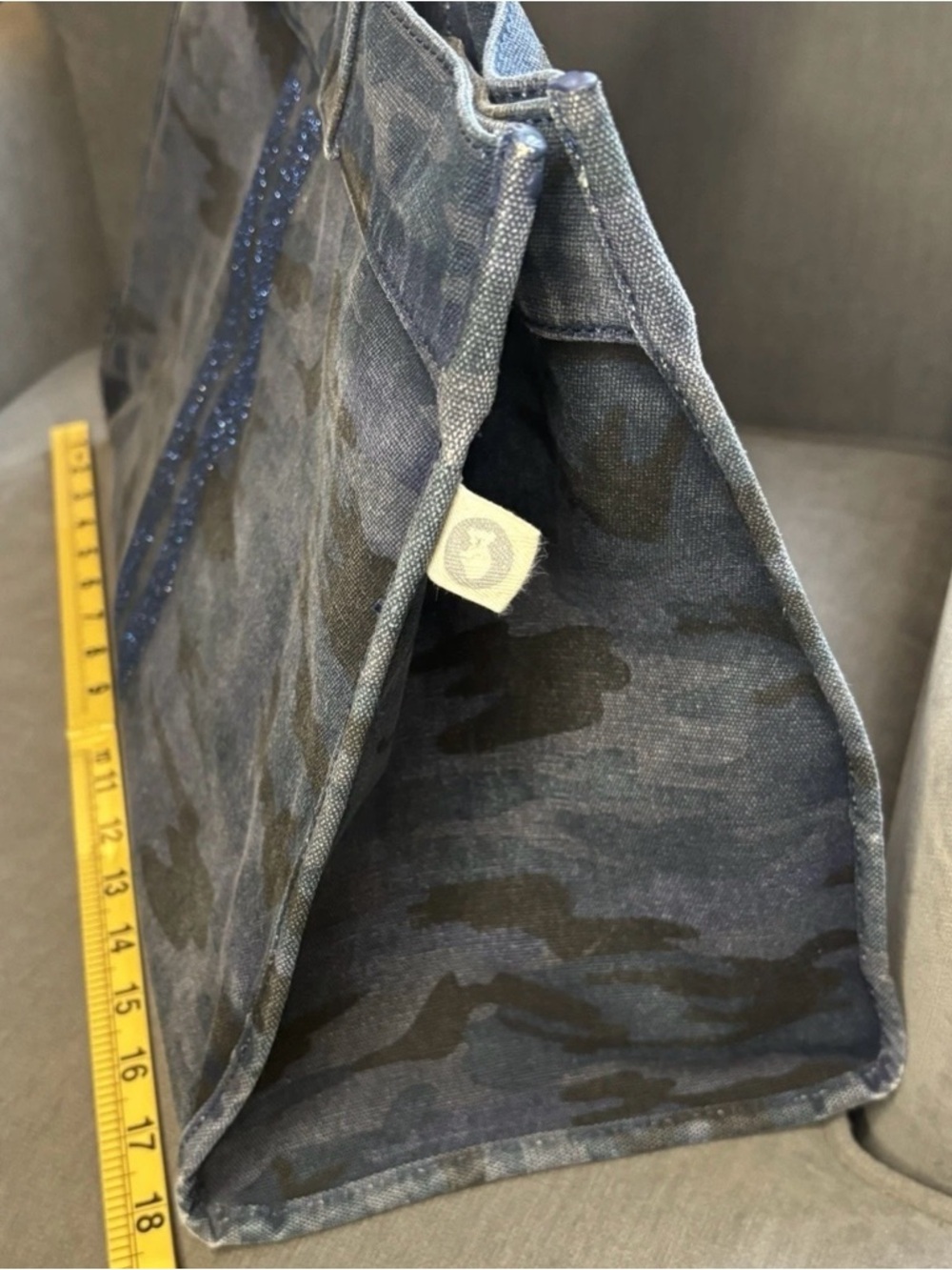 Koala Kanvas Blue Denim Camo Large Tote with Blue Glitter Front Stripes! ๐GUC๐ - Picture 7 of 16
